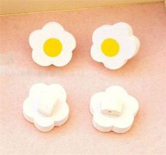 cute white flower wooden button kawaii 1 pc cute white flower wooden button kawaii 1 pc