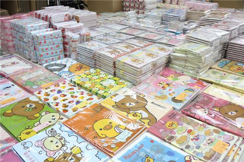 folders, letter sets and pencil cases folders, letter sets and pencil cases