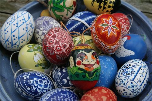 How stunning are these eggs?? Photo by Bee Felten-Leidel