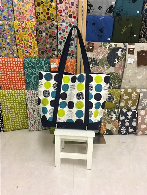 We definitely want this bag!