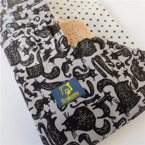 This is a great as a gift for the cat fans you might know!