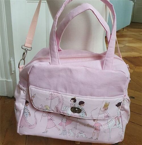 A truly fantastic diaper bag!