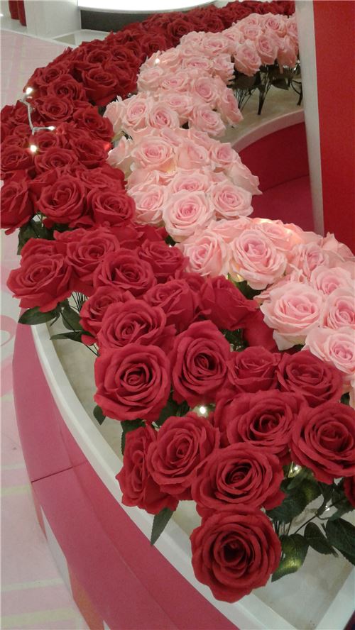 These roses are beautiful These roses are beautiful