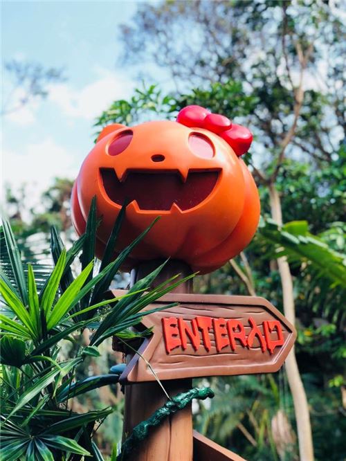 Spooky! Image courtesy of Ocean Park, Hong Kong