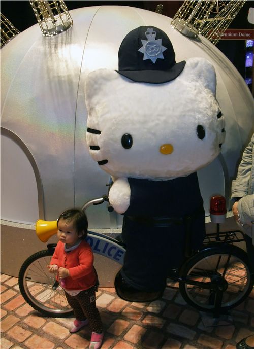 Hello Kitty dressed up as british police Hello Kitty dressed up as british police