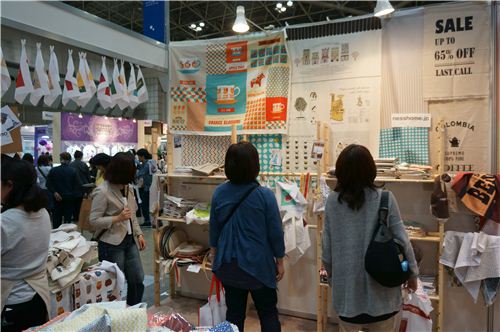 Every booth had so much to look at