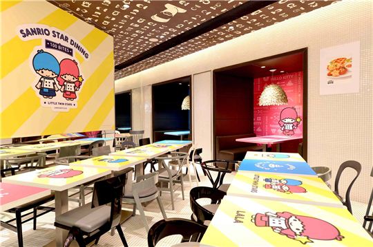 The Little Twin Stars pop-up cafe will be open until October 31st 2014, photo from Langham place