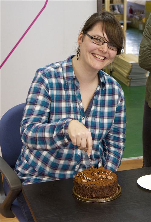 Look how happy she is about the cake! It is Biancas birthday