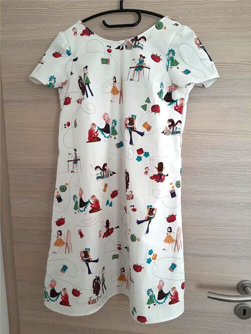 What a cute dress!