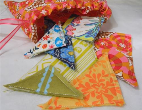 By Sew Homegrown, here's a fabric tangram game idea, great for little ones!