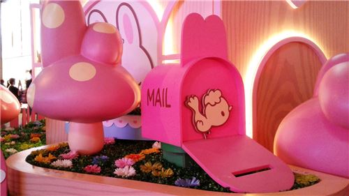 Is she expecting any mail?