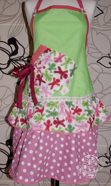 Pretty Christmas apron on Pinterest