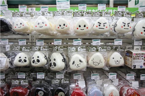 Tokyu Hands had some really cute bento boxes