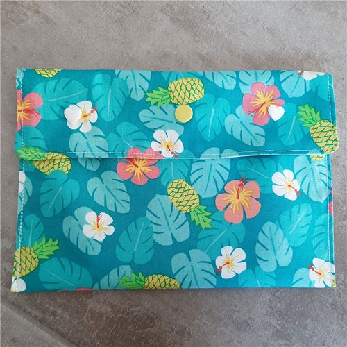 This is a fun bag, especially to take with you on a tropical vacation!