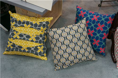 Isn't the pillow on the left breathtaking?