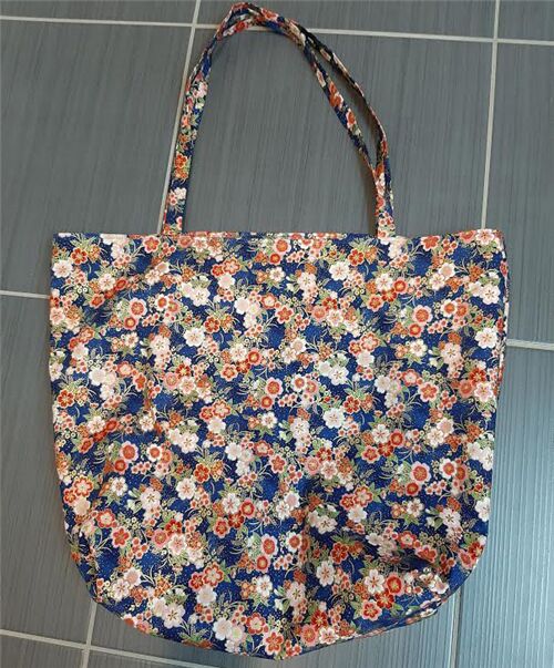 We can't stop staring at this bag!